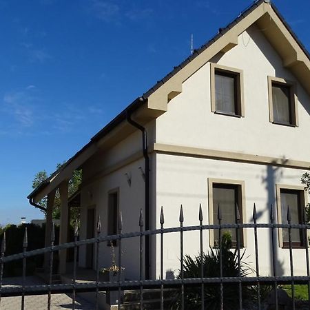 Kimy Home Mojmirovce Bagian luar foto